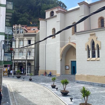 Apartamentos Urbanin I Plaza Ayuntamiento Cudillero Zewnętrze zdjęcie