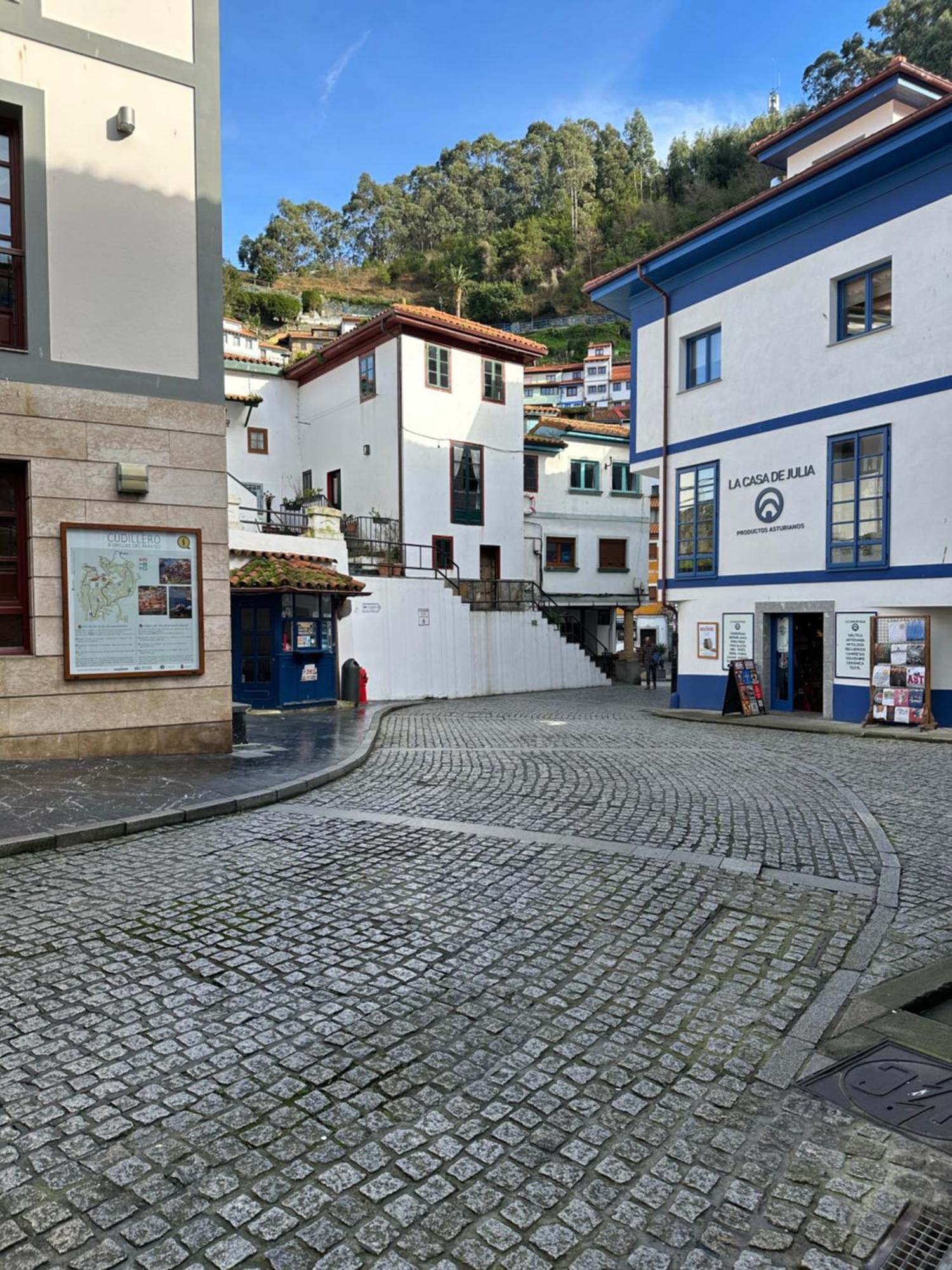 Apartamentos Urbanin I Plaza Ayuntamiento Cudillero Zewnętrze zdjęcie